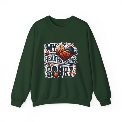 My heart is on that court - 🩷 Crewneck Sweatshirt