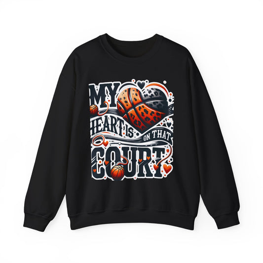 My heart is on that court - 🩷 Crewneck Sweatshirt