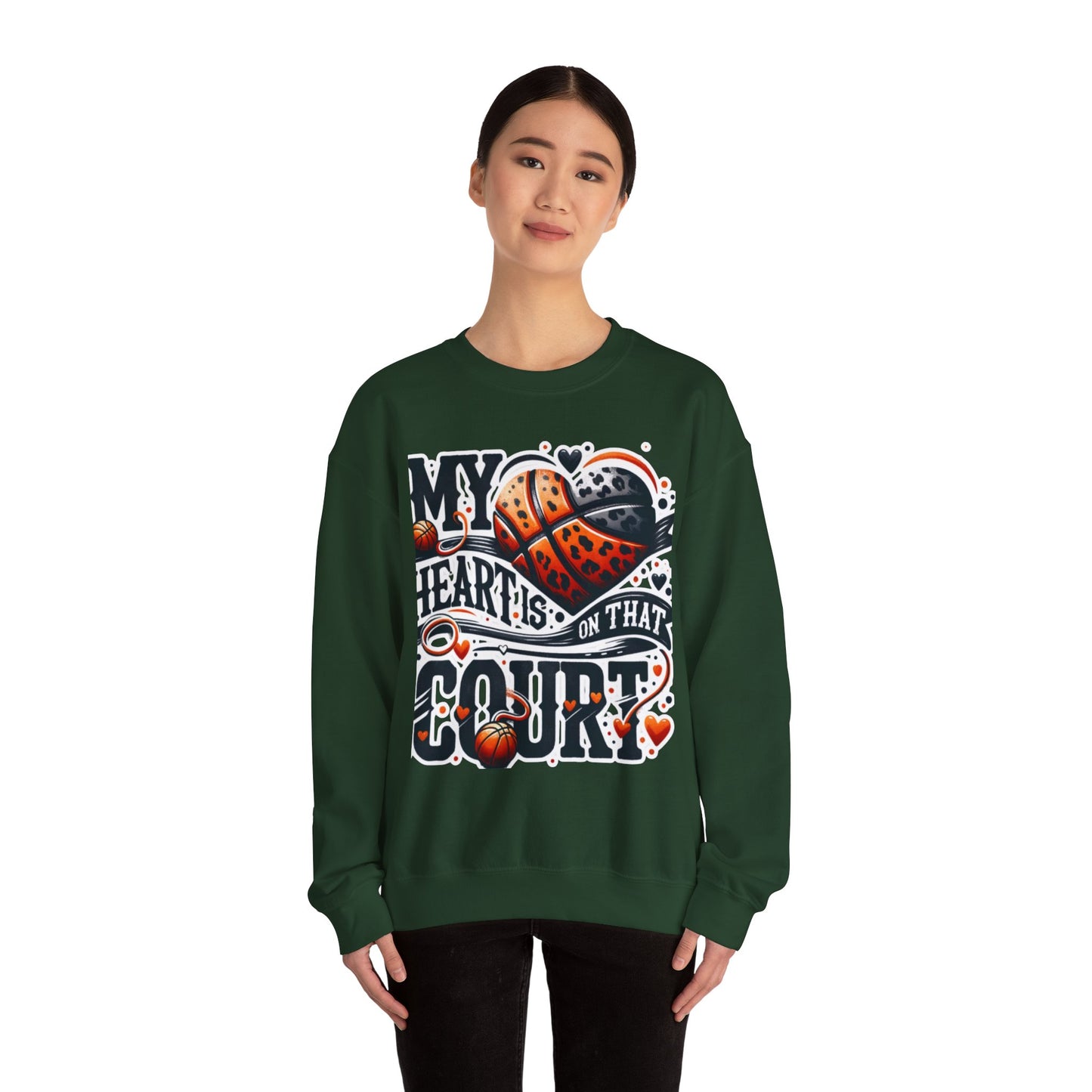 My heart is on that court - 🩷 Crewneck Sweatshirt