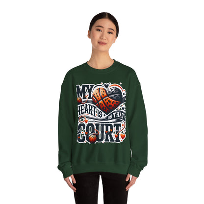 My heart is on that court - 🩷 Crewneck Sweatshirt